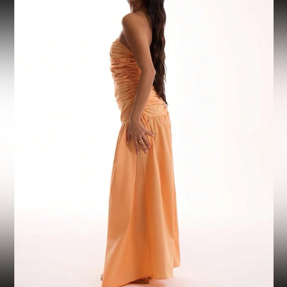 Dresses & Skirts - Orange ruched side drop waist fit and flare maxi dress - poplin style material